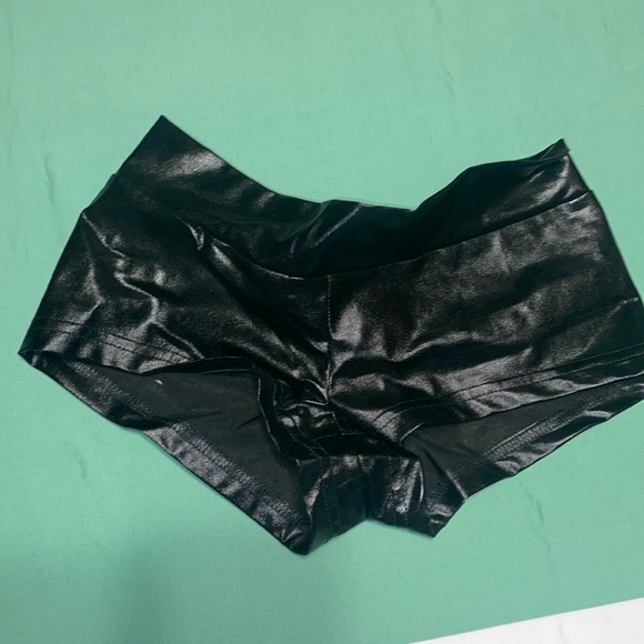 Faux leather bottoms Small - Picture 1 of 4